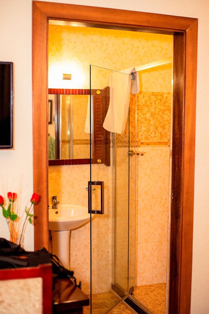 Royal Park Hotel Kumasi Kültér fotó